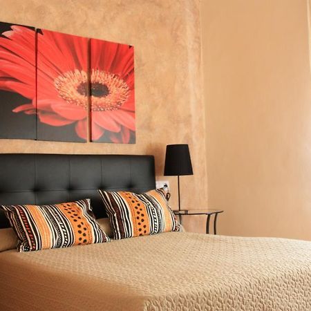 Hostal Rte. Elena Fuentes de Ebro Camera foto